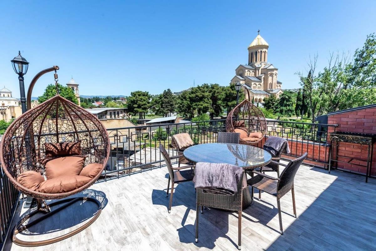 3Br Apt W Huge Terrace & Magnificent Views 第比利斯 外观 照片